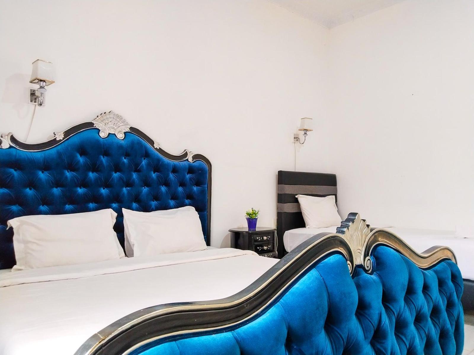 Grand Shaqilla Syariah Hotel Deli Tua Exterior photo