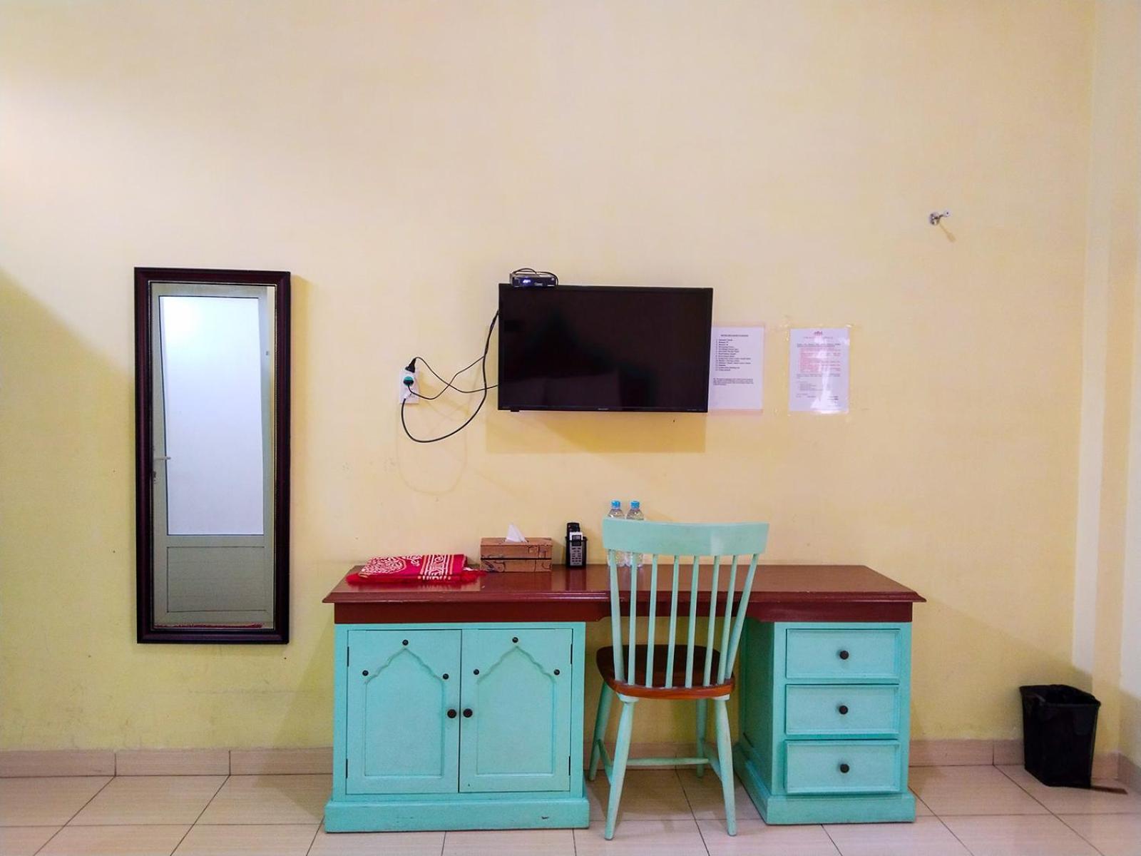 Grand Shaqilla Syariah Hotel Deli Tua Exterior photo
