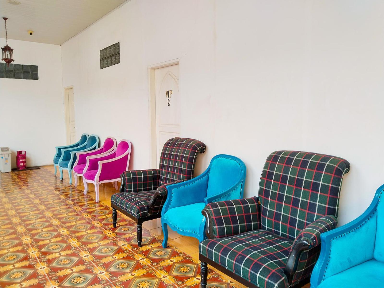 Grand Shaqilla Syariah Hotel Deli Tua Exterior photo