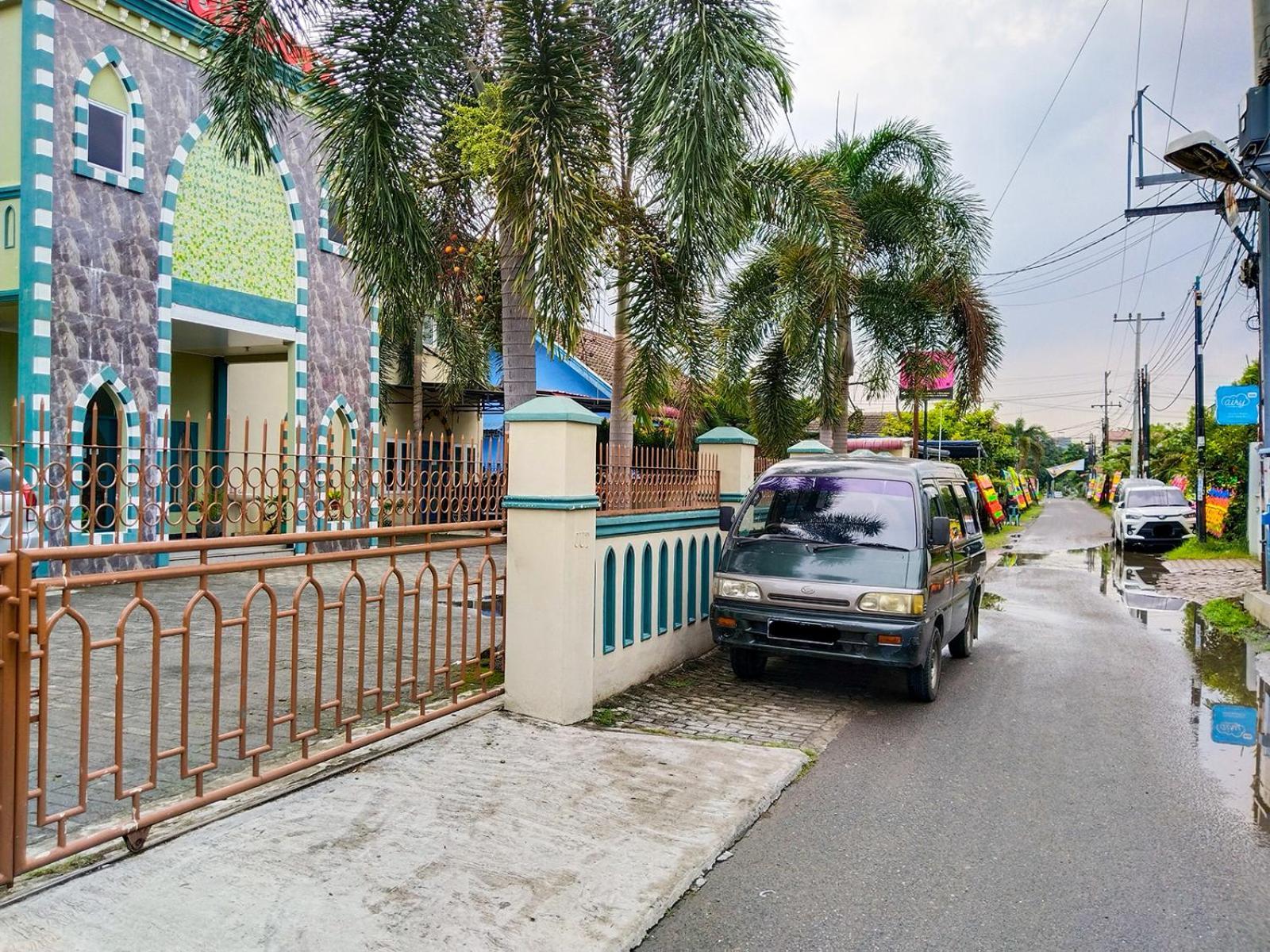 Grand Shaqilla Syariah Hotel Deli Tua Exterior photo